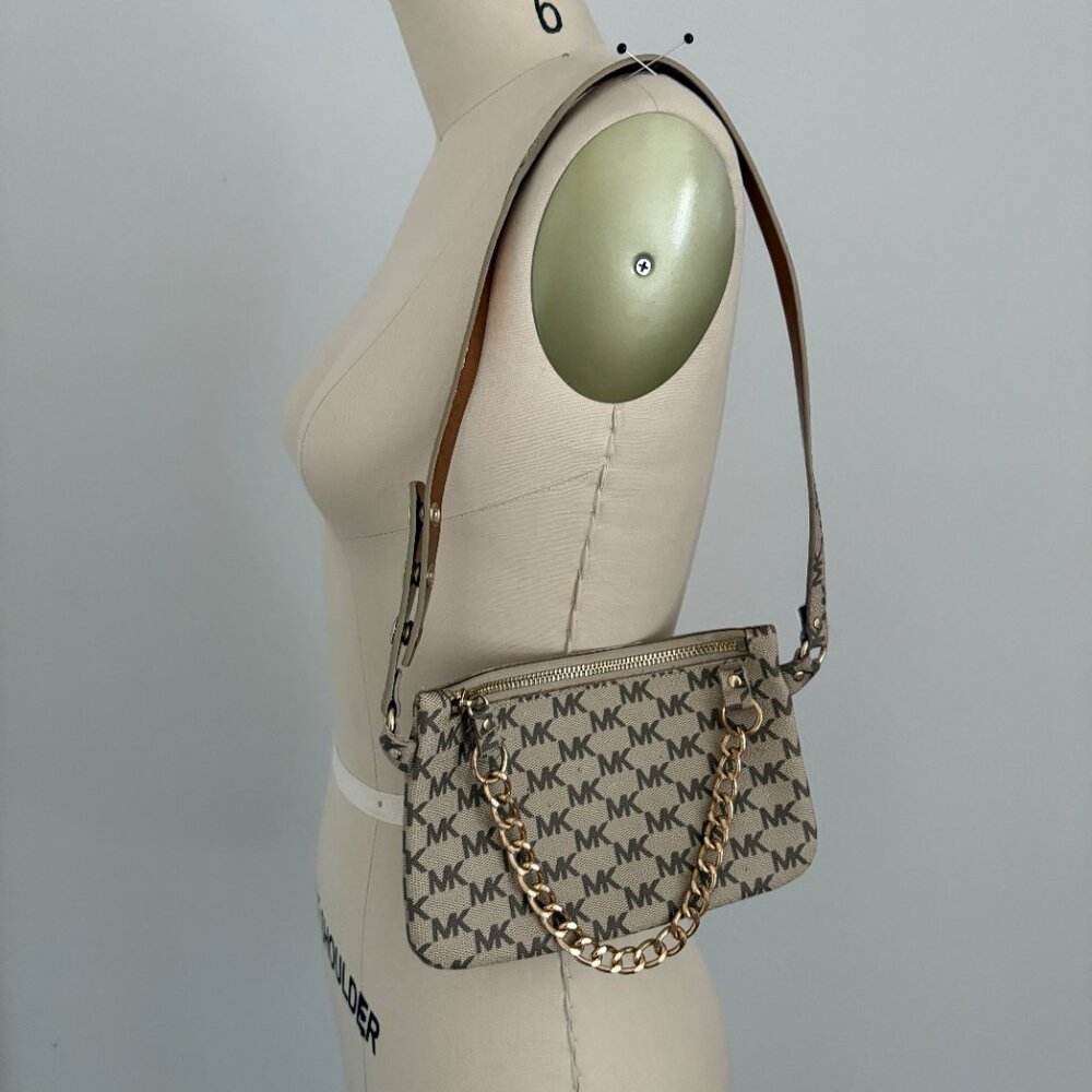 Michael Kors Fanny Pack With Gold Pull Chain Belt Bag MK Logo Medium Luxury